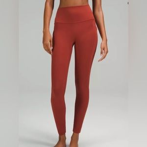 Align 28” with pockets